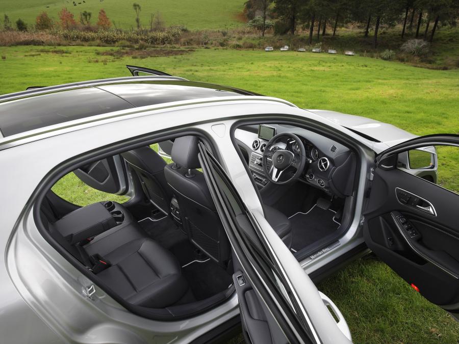  Mercedes-Benz GLA250 4Matic 2014 года  (AU) (фото 17 из 25)